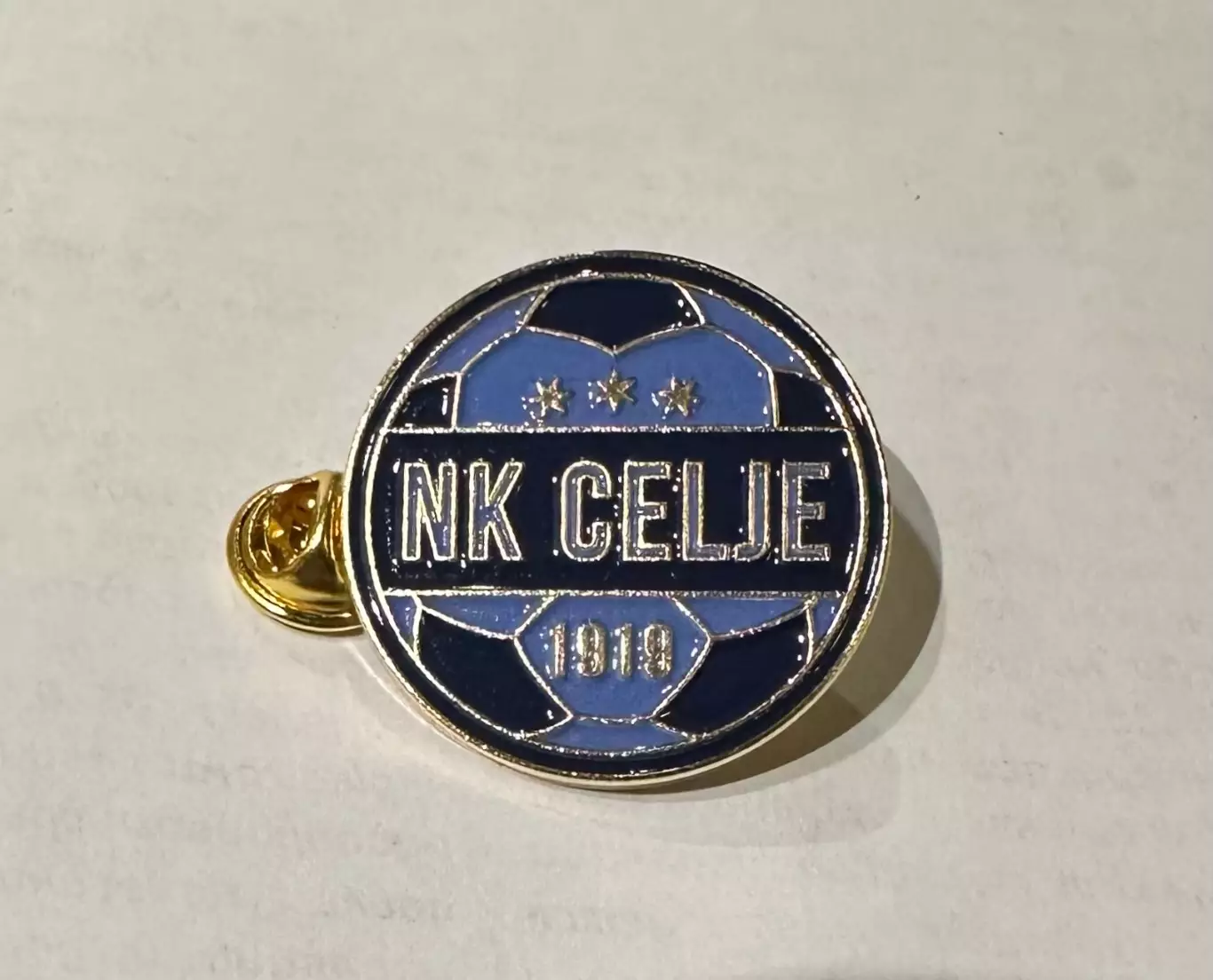 Официальный знак ФК Целе (Словения)