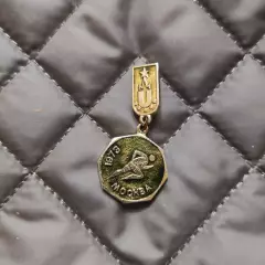 Знак - Універсіада 1973 - легка атлетика