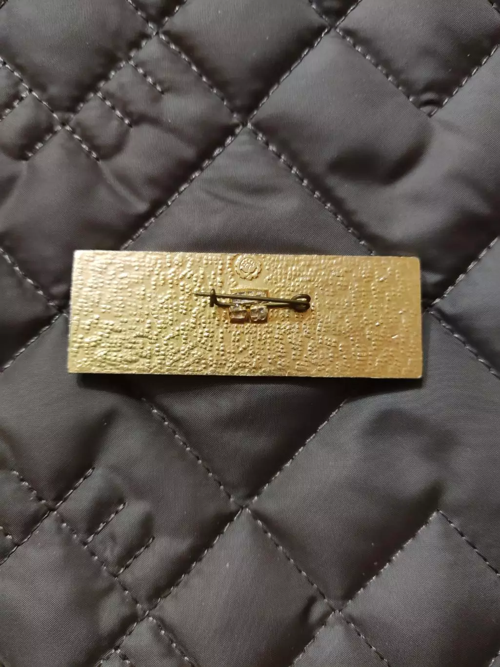 Знак - Харків ОблКнигоТорг (червоний) 1