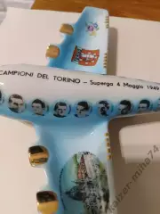 Самолёт керамика с футбольной командой Торино..в память погибшей команды.