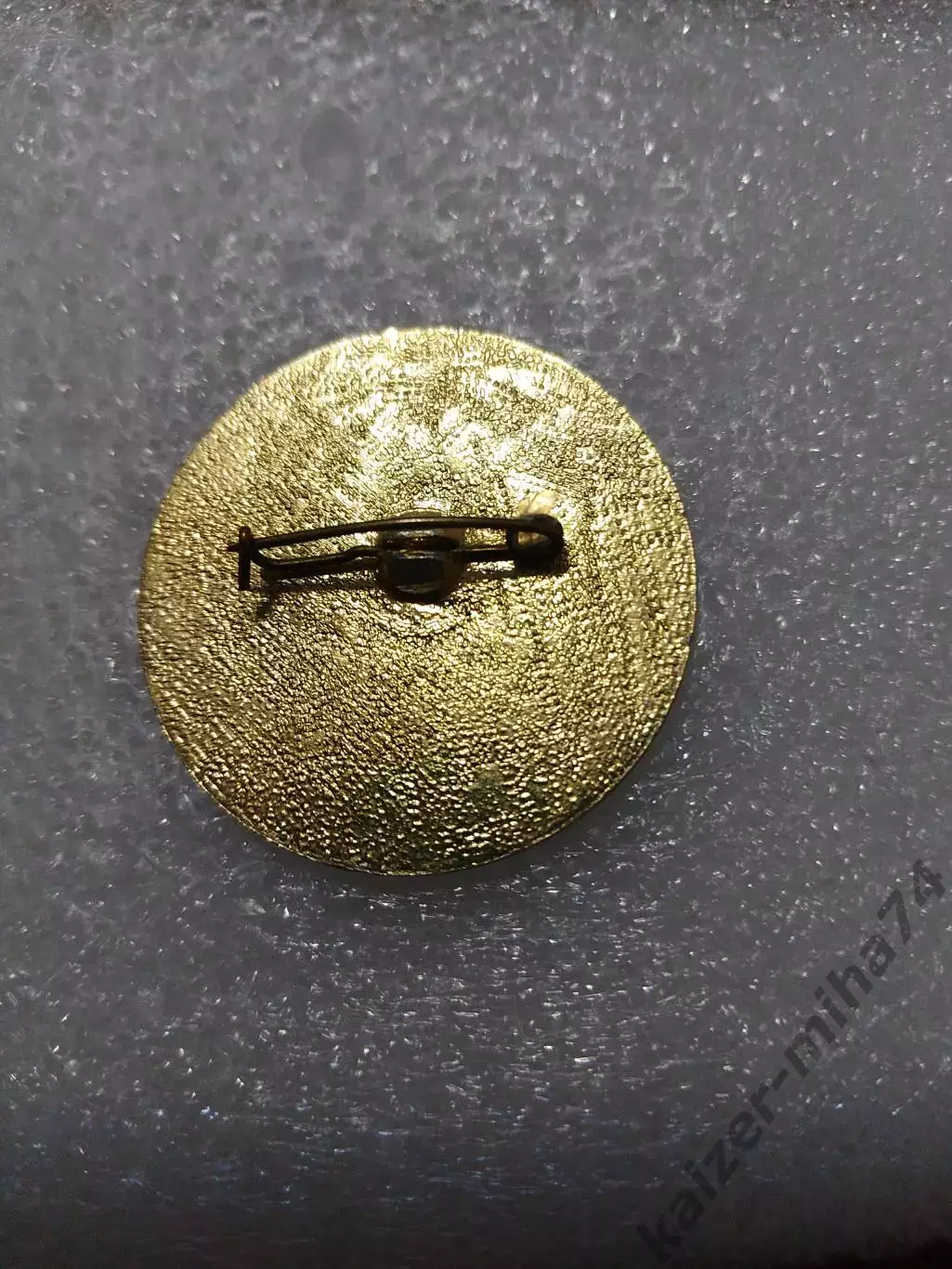 Футбол знак из серии обладатель кубка УЕФА... 1