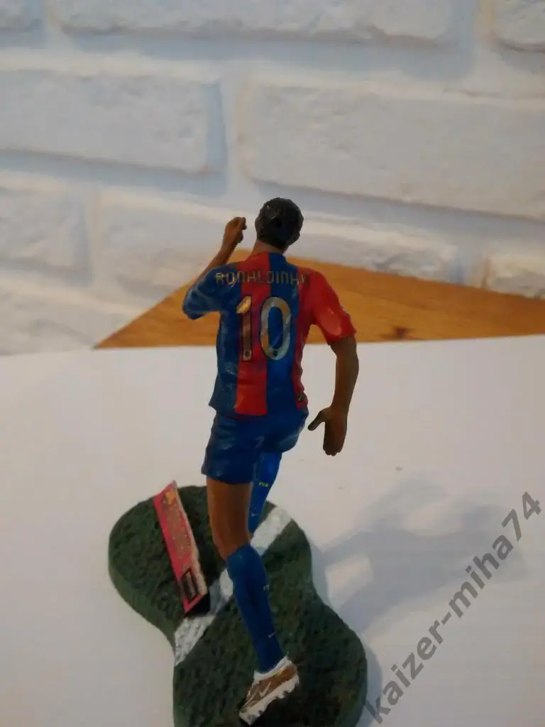 рональдинью.СБ.Бразилии.ф.к. Барселона. 1