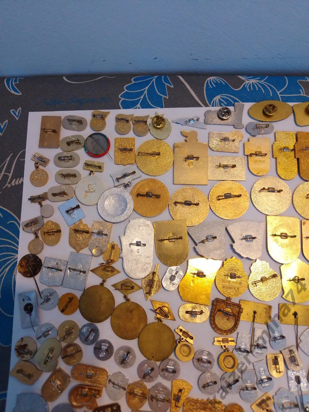 Коллекция значков. 5