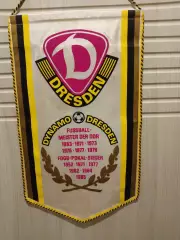 Ф.К.Динамо/Дрезден чемпион ГДР сопернику в кубках УЕФА...