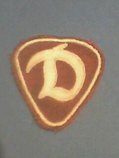 Нашивка - эмблема команды Динамо Дрезден
