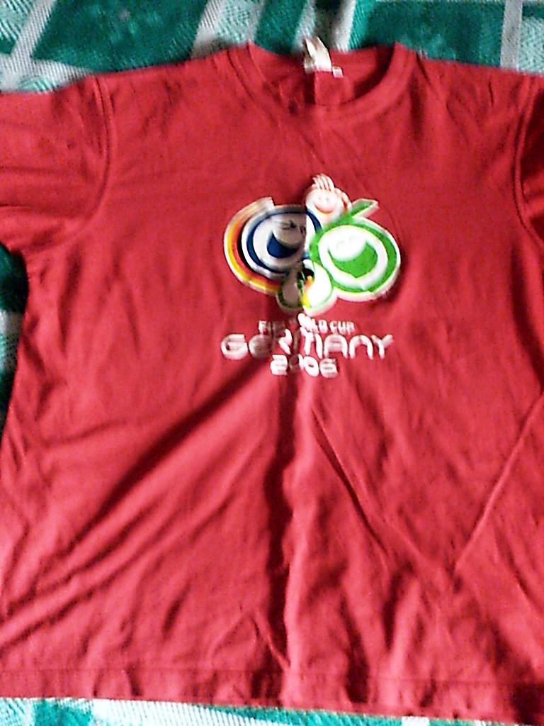 Футболка с эмблемой чемпионата мира по футболу в Германии 2006 год