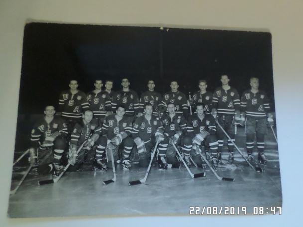 открытка сборная США участник чемпионата мира по хоккею 1959 г Чехословакия
