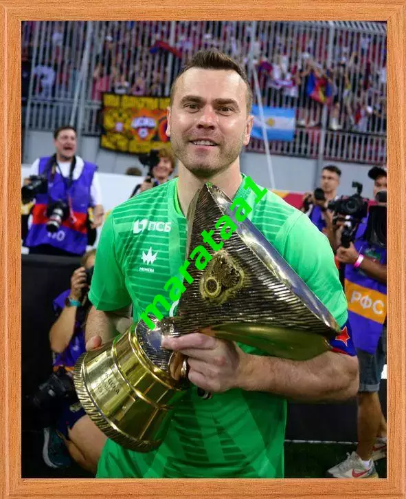 фоторамка Игорь Акинфеев — рекордсмен Суперкубка