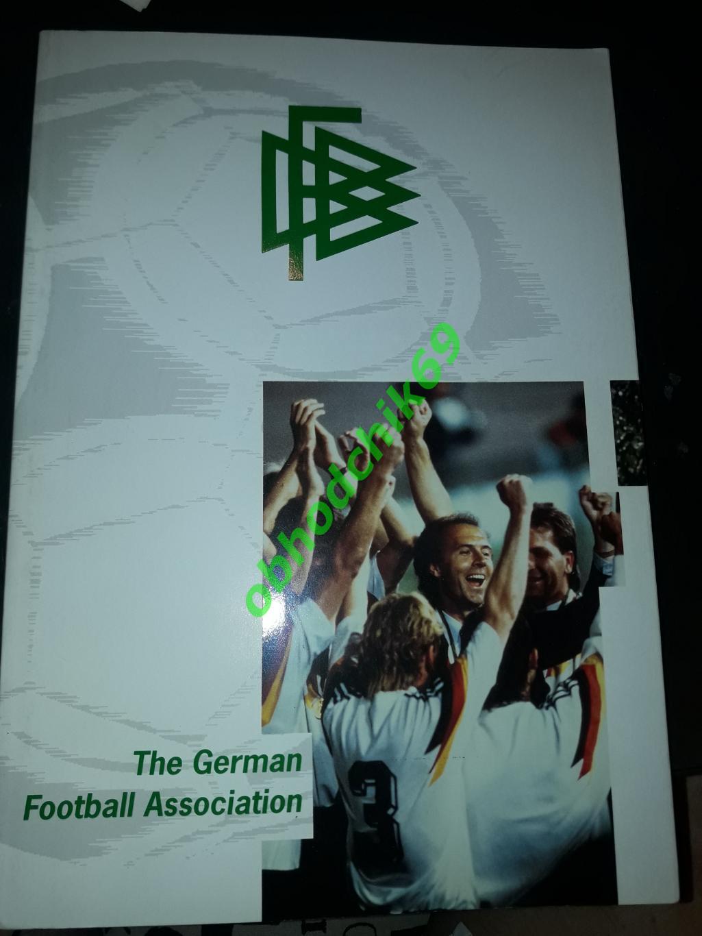 Буклет немецкой футбольной ассоциации 1993 г ( постер Германия 1990)