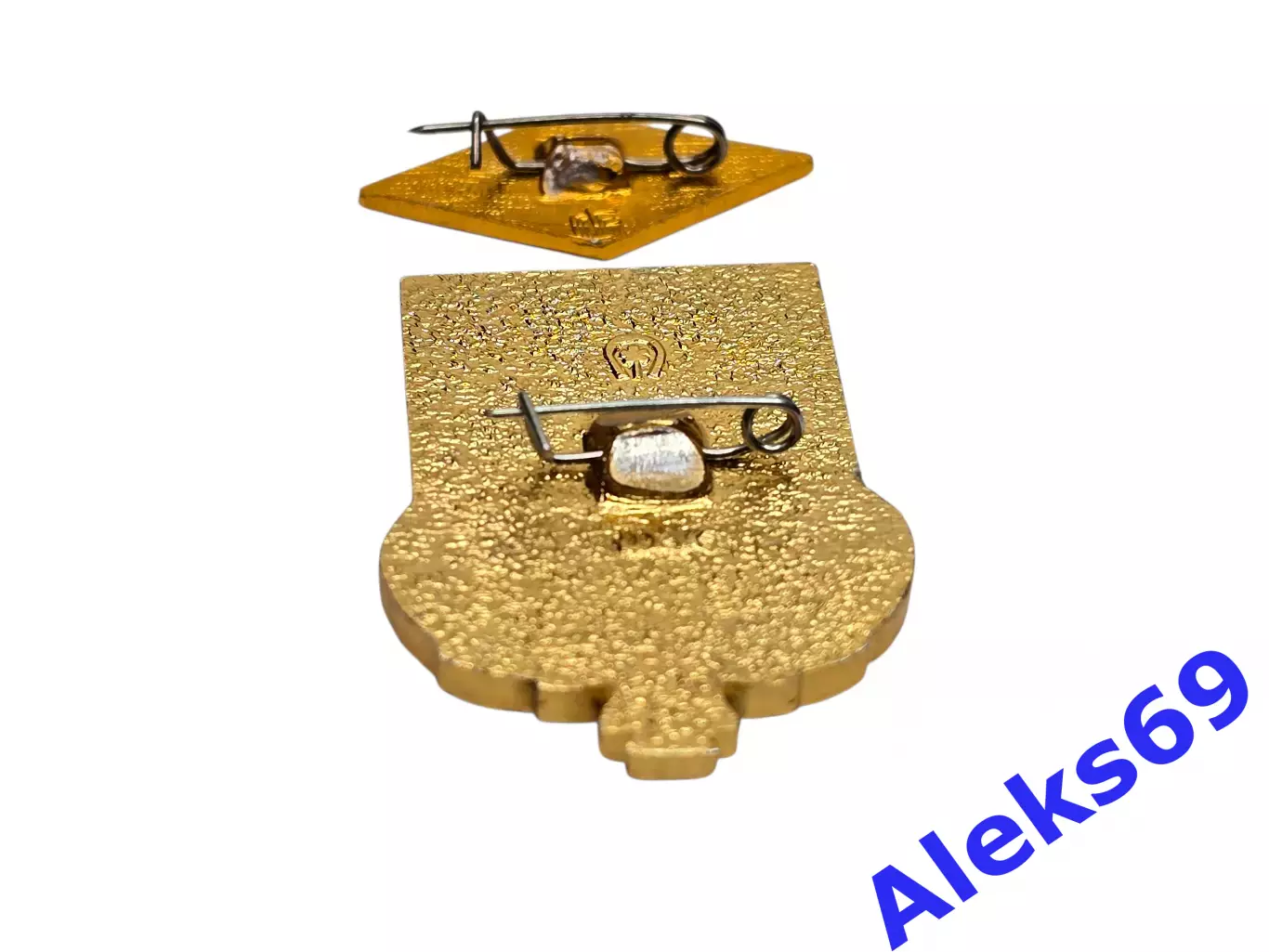 Два значка - команда Спартак. Металл. ХХ век. 1