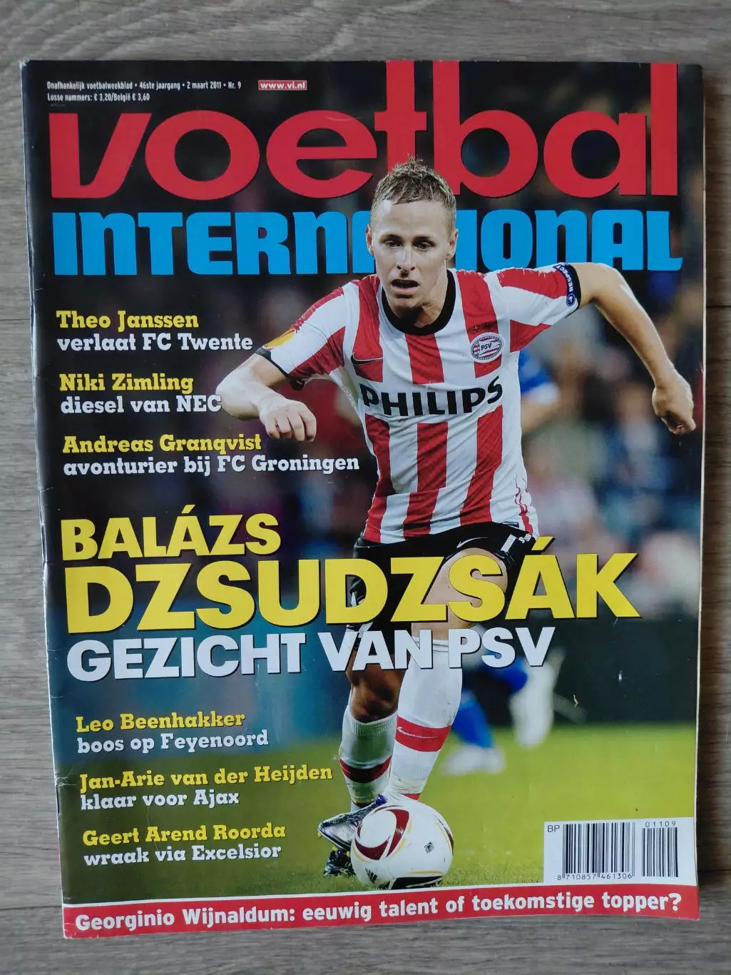 Voetball International.