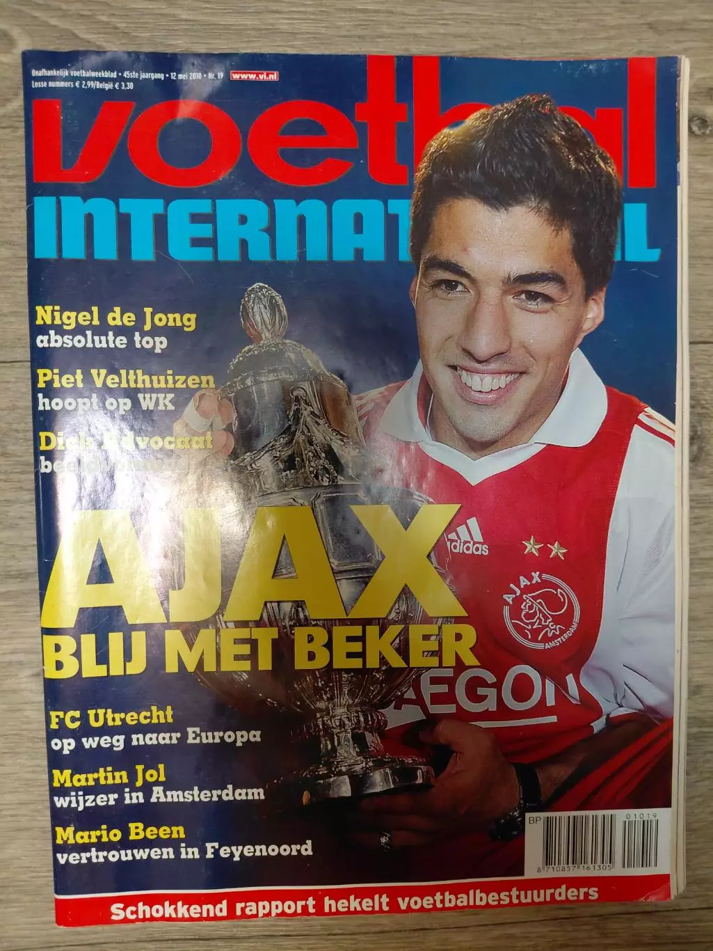 Voetball International.2010