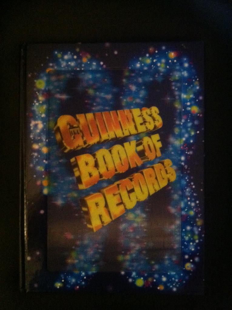 Книга Рекордов Гиннесса 1998. Оригинал. GUINNESS WORLD RECORDS 1998.