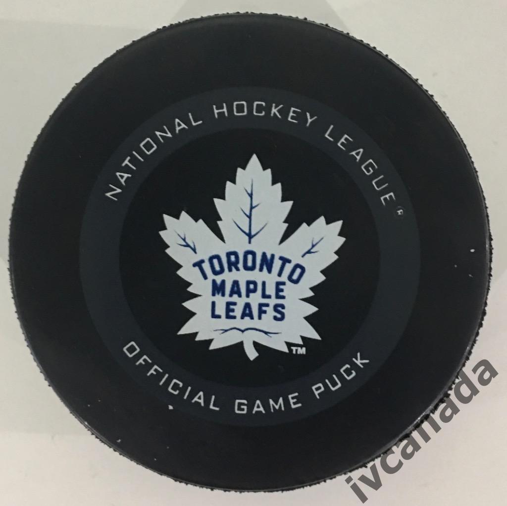 Официальная игровая шайба 2019-2020 Торонто Мейпл Лифс (Toronto Maple Leafs) NHL