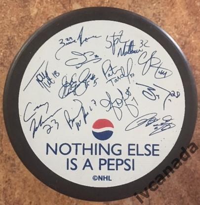 Официальная шайба Сент-Луис Блюз НХЛ с автографами хоккеистов (St. Louis Blues). 1