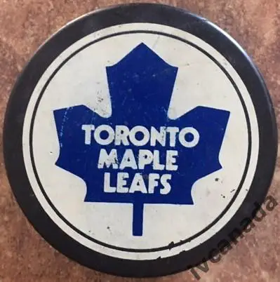 Официальная шайба Торонто Мейпл Лифс 1970-1980 годов (Toronto Maple Leafs) NHL