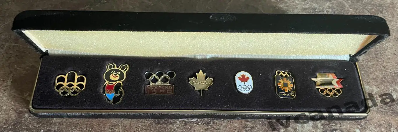 Олимпийские игры 1976-1984, логотипы, сборная Канады, в футляре. Выпуск 1985 г.
