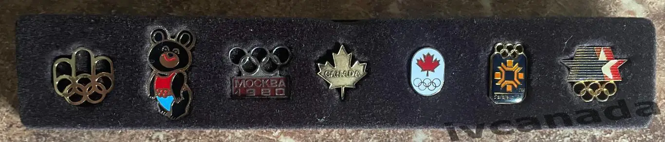 Олимпийские игры 1976-1984, логотипы, сборная Канады, в футляре. Выпуск 1985 г. 3