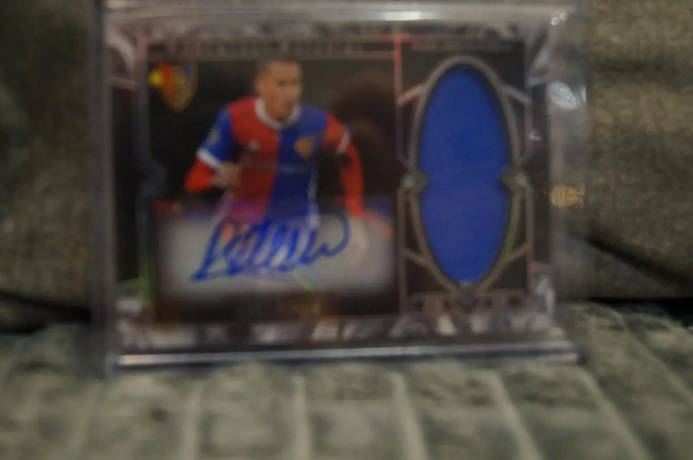 Футбольный автограф Л.Лакруа(Швейцария)