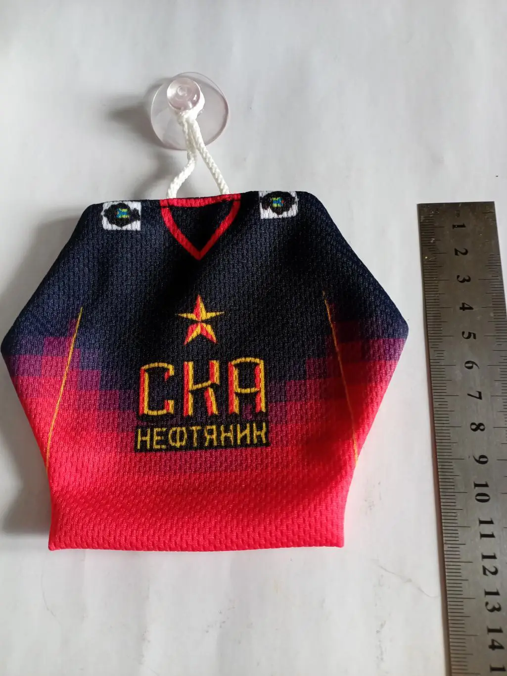 Вымпел СКА-Нефтяник Хабаровск (форма) красно-чёрная