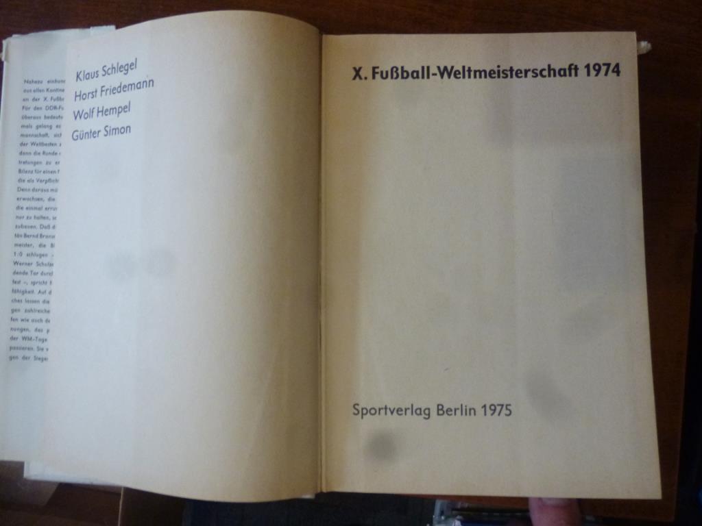 Книга - фотоальбом Чемпионат мира по футболу 1974 1