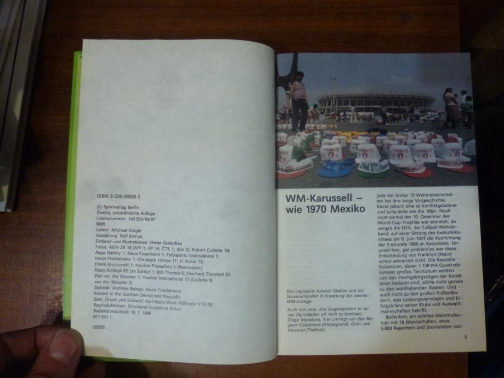Книга - фотоальбом Чемпионат мира по футболу 1986 1
