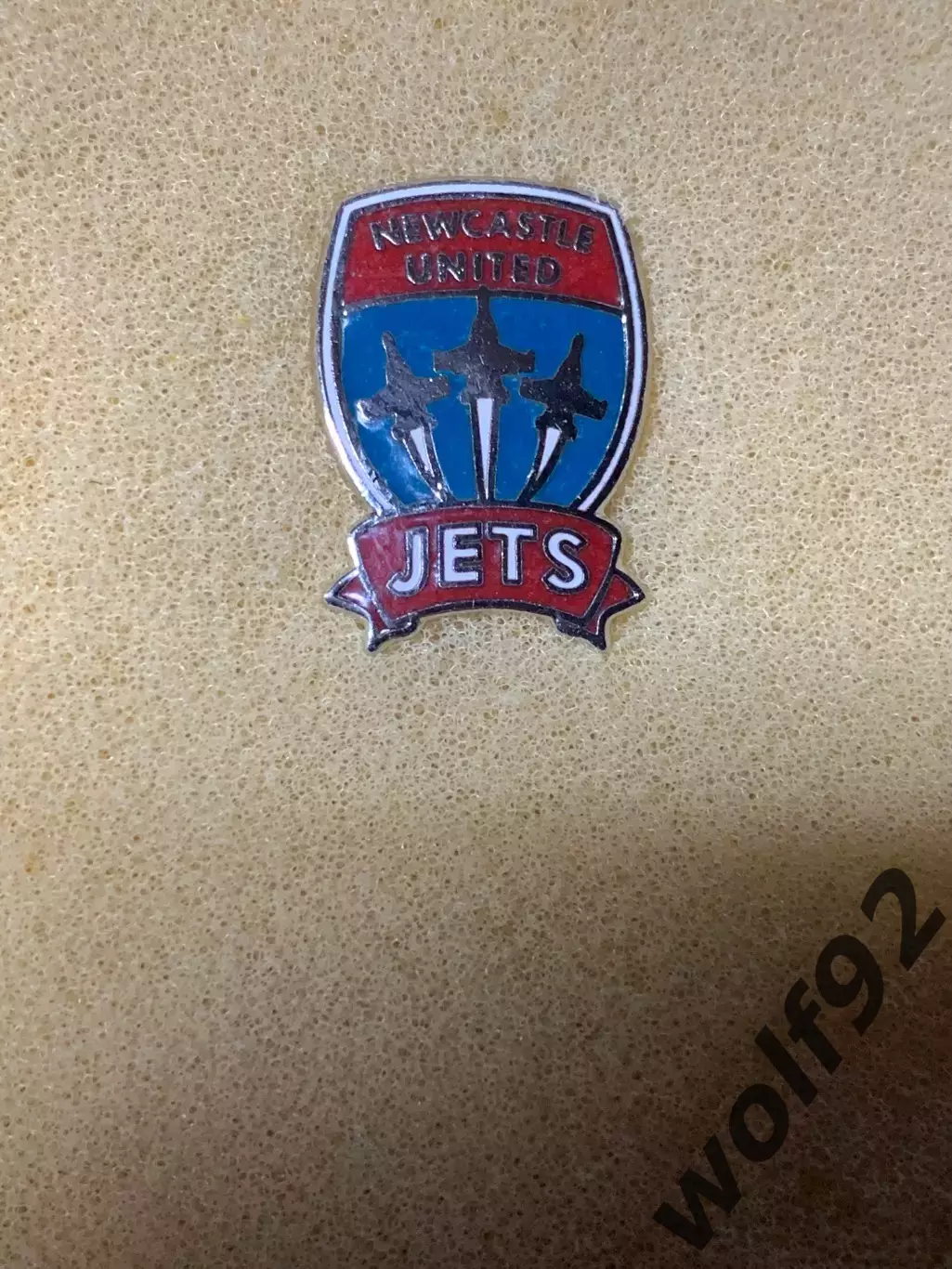 Знак ФК Ньюкасл Юнайтед Джетс Австралия (1) /Newcastle United Jets FC /2016 1