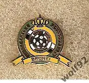 Знак Федерация Футбола Бруней (2) пр-во Швеция 1990-е гг.