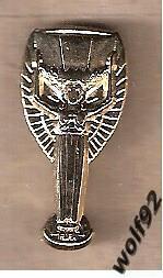 Знак Кубок Мира Золотая Богиня Нике (1) / Ретро / 2012-14-е гг.(размер 25х13 мм)