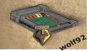 Знак Уотфорд Англия (5) / Watford FC / Стадион Викаридж Роуд / 2021