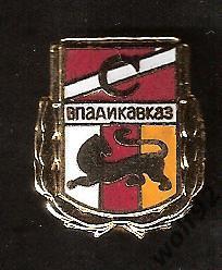 Знак ФК Спартак Владикавказ (1) / Пр-во Англия / 1993-95