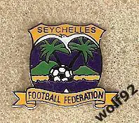 Знак Федерация Футбола Сейшельские Острова (2) / Пр-во Швеция / 1990-е гг.