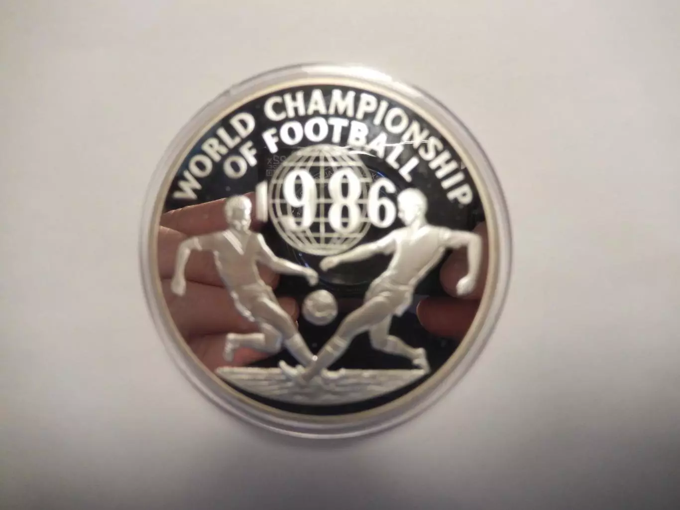 Ямайка 100 долларов 1986 год. Чемпионат мира по футболу 1986 года. Серебро.