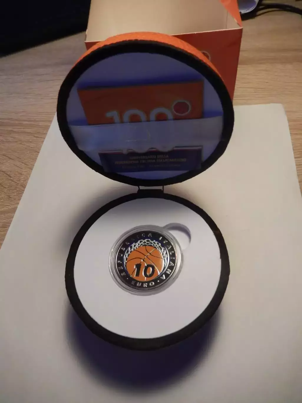 10 евро 2021 год. Италия. 100 лет со дня основания федерации баскетбола Италии. 1