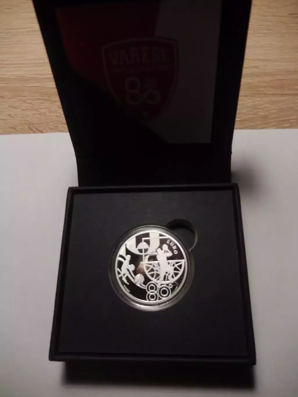 5 евро 2025 год. Италия. 80 лет итальянскому баскетбольному клубу Варезе. 1