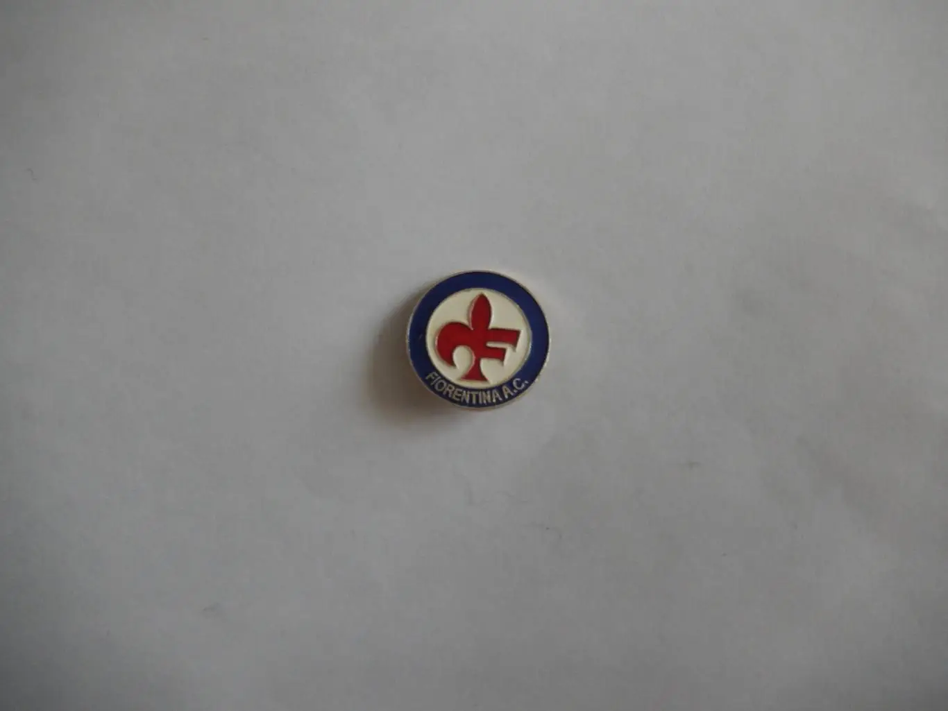 Значок ФК Фиорентина Италия.