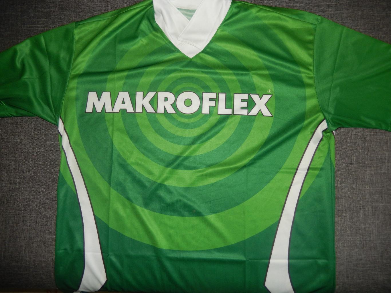 Футболка MAKROFLEX.