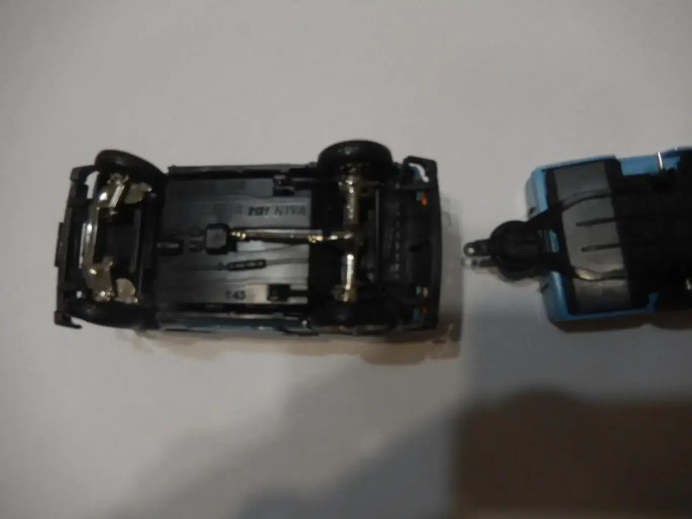 Модель автомобиля в масштабе 1:43 ВАЗ 2121 НИВА с прицепом СКИФ. Постномерная. 2