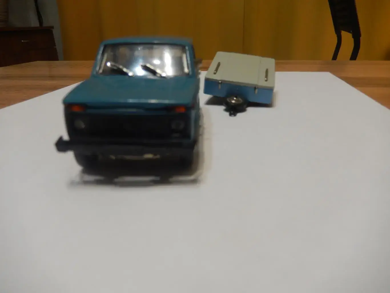 Модель автомобиля в масштабе 1:43 ВАЗ 2121 НИВА с прицепом СКИФ. Постномерная. 4