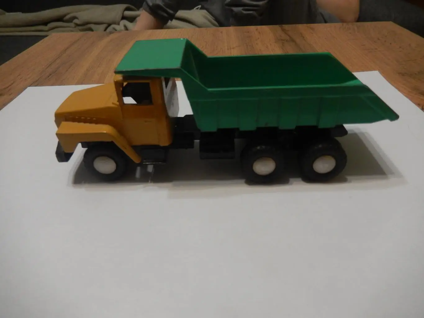 Модель автомобиля КРАЗ. Металл. Производство СССР. 1