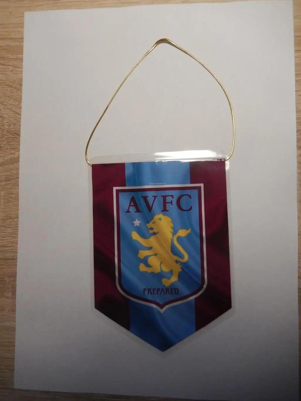Вымпел ФК Астон Вилла Англия.