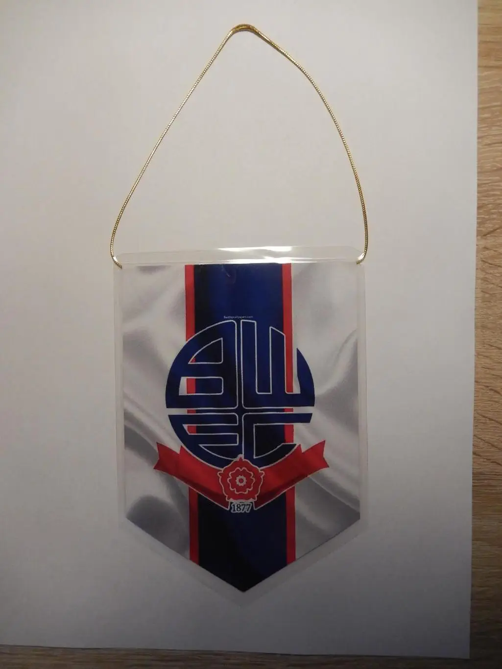 Вымпел ФК Болтон Уондерерс Англия.