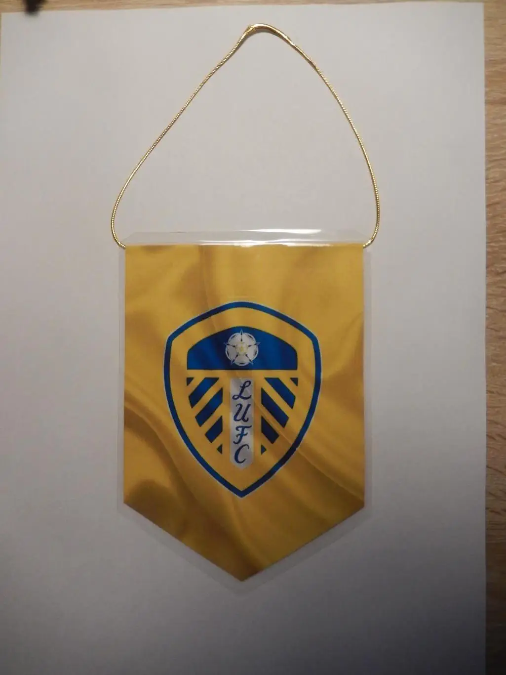 Вымпел ФК Лидс Юнайтед Англия.