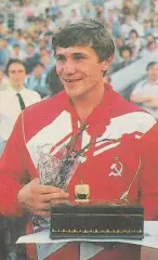 Чемпион и рекордсмен мира Сергей Бубка (легкая атлетика).