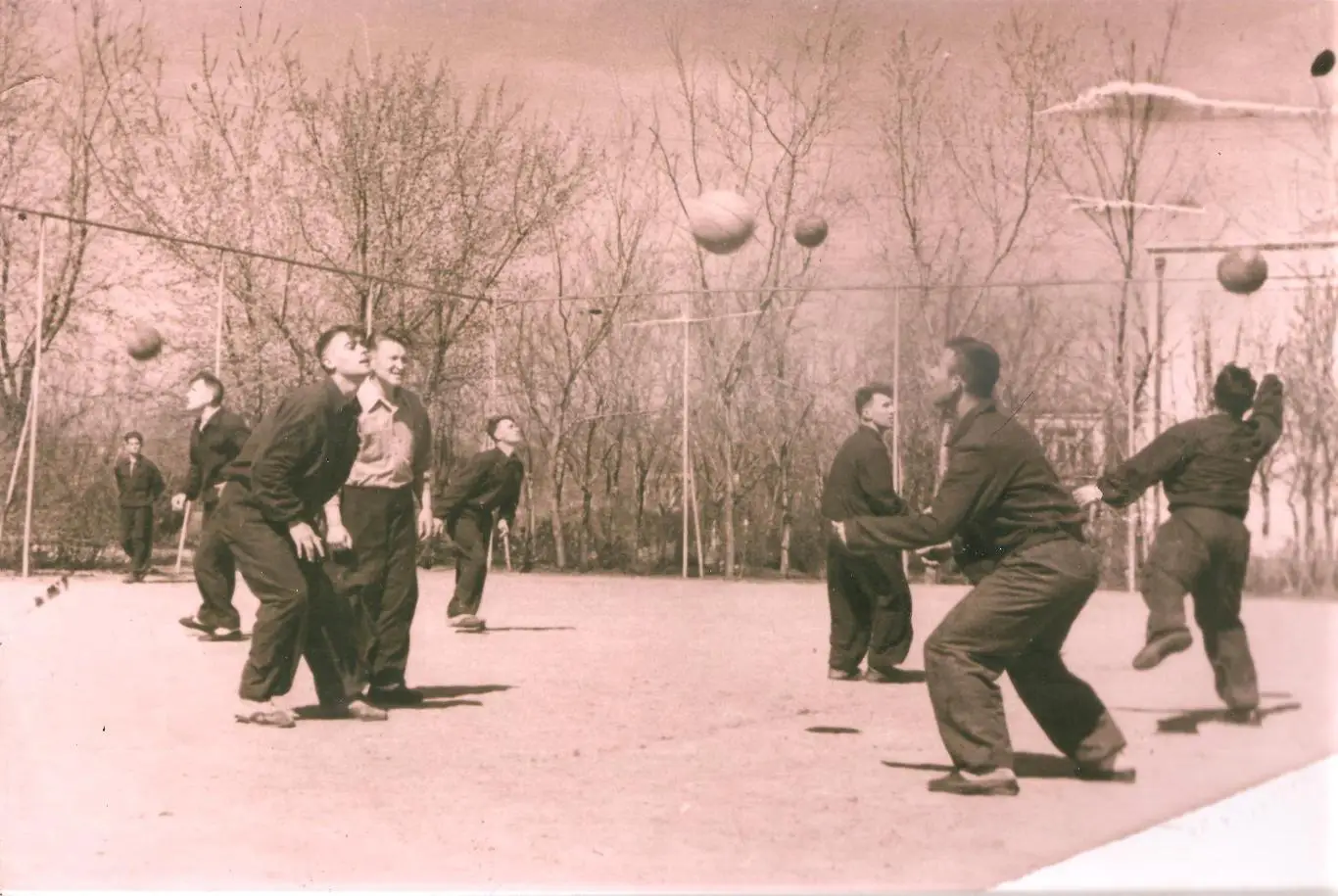 Одесский футбол. История. Динамо, Спартак, Пищевик, Черноморец - 4.