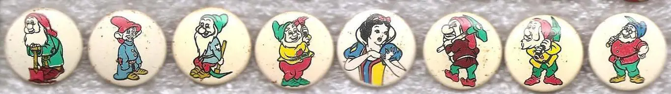 Белоснежка и семь гномов.