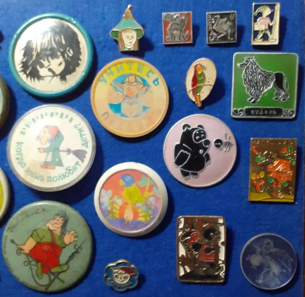 Детские сказки. 29 значков одним лотом. 2