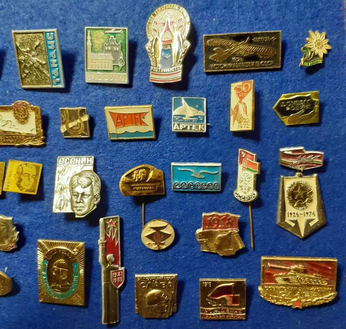 Разные темы. 38 значков одним лотом. 2