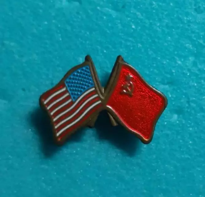 Флаг СССР, США.