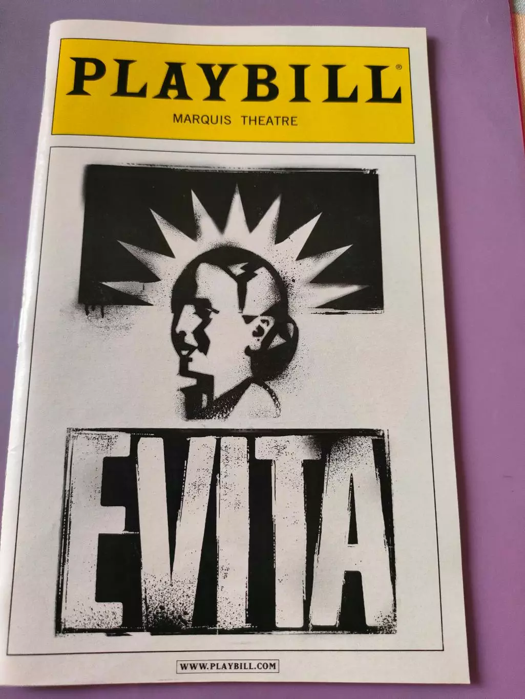 Театральная программка - афиша - Marqui Theatre с анонсом на январь 2013 года.